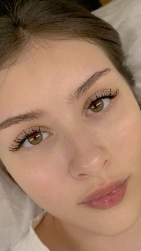 Natural Wispy Classic Lashes
