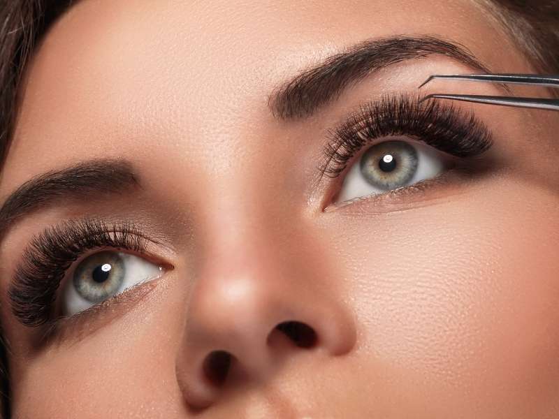 What Makes Volume Lash Extensions Different