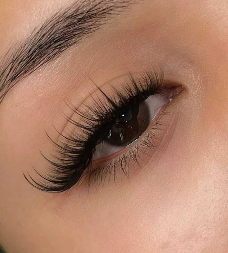 Soft Hybrid Wispy Lashes