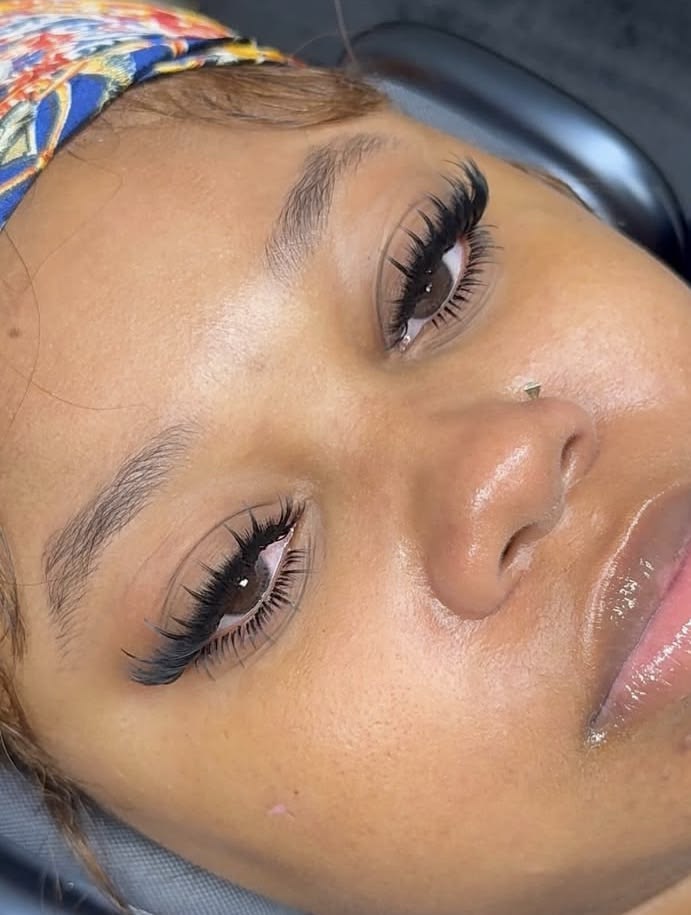 Cat-Eye Strip Lashes
