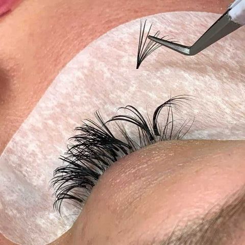 Lash Fill vs Full Set