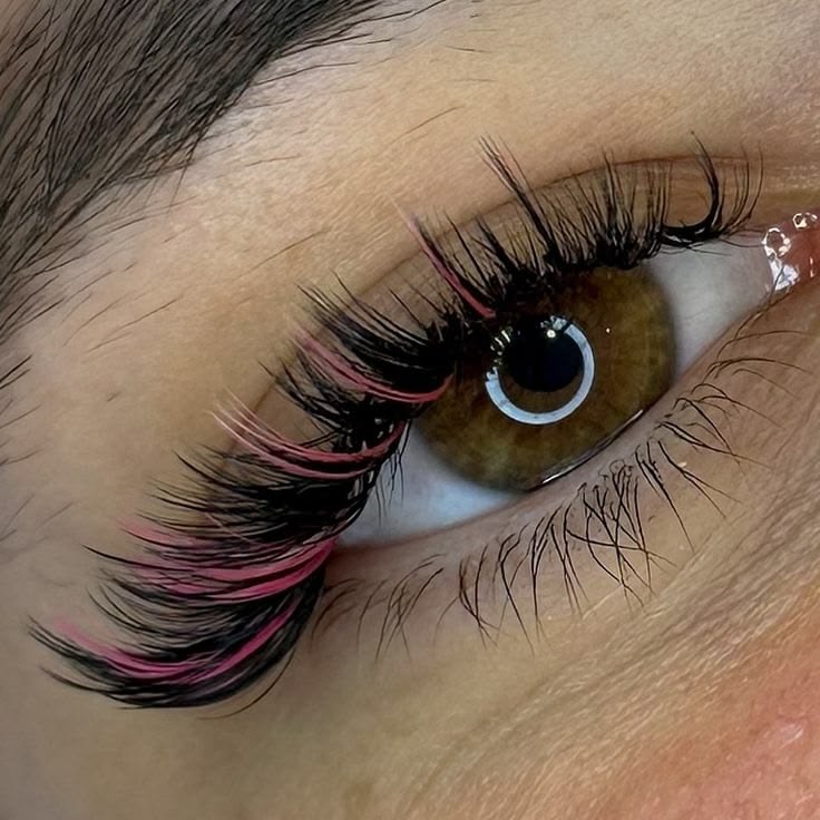 Wispy Lash Extensions With Coloured Spikes