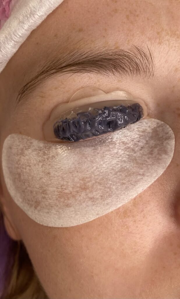 How Does Lash Tinting Work