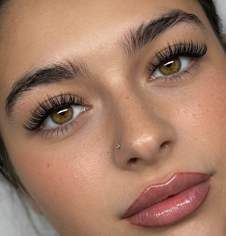 Lightweight Hybrid Lashes