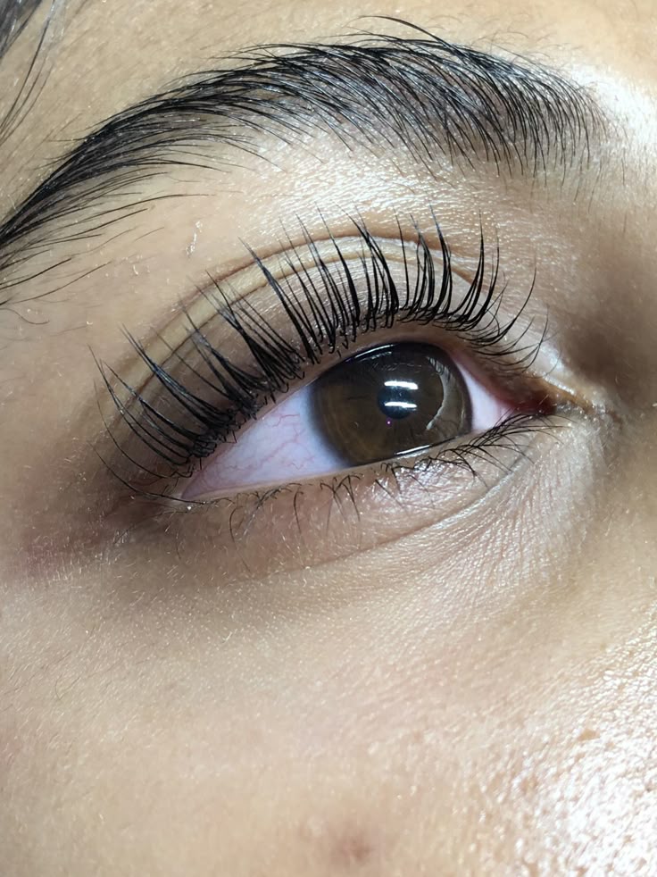 What Are the Benefits of a Lash Lift