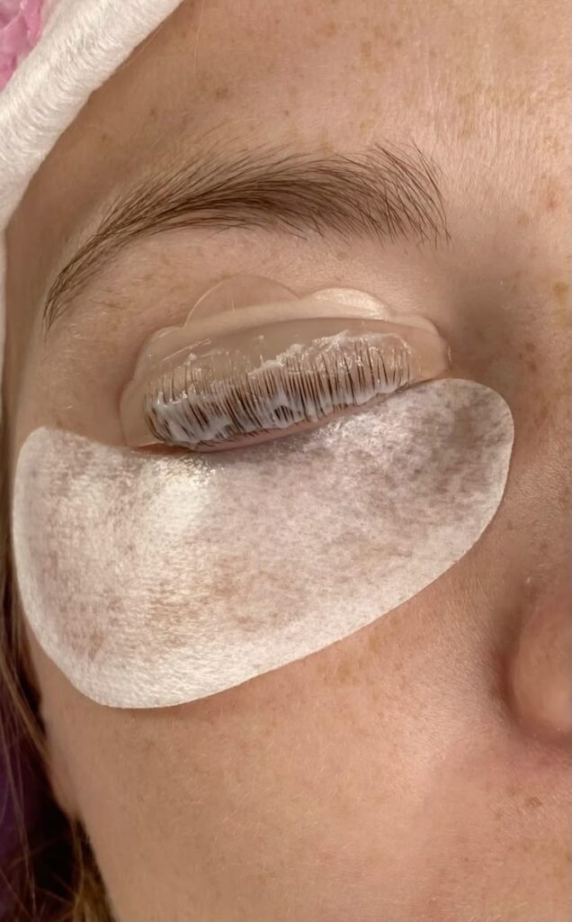 Who Might Like Lash Tinting