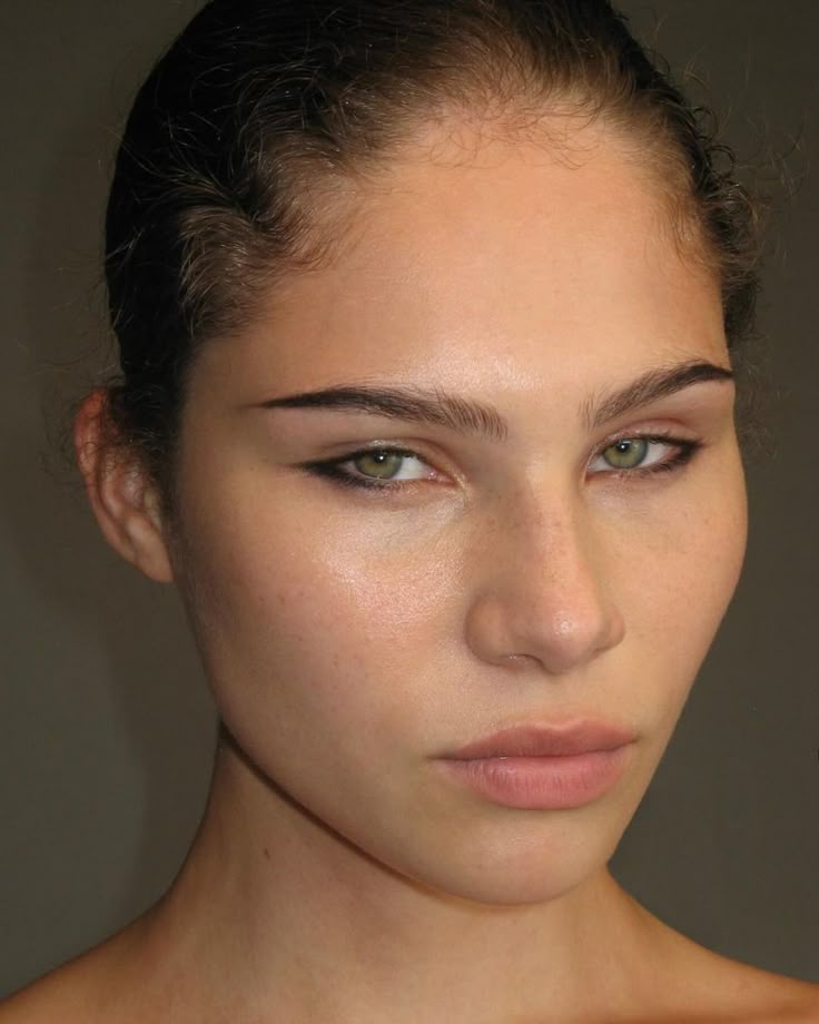 Best Lash Styles for Deep-Set Eyes
